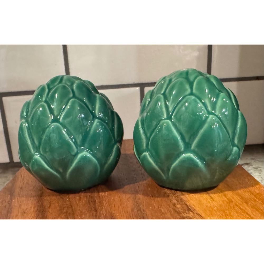 Green Ceramic Artichoke Salt and Pepper Shaker Set Botanical Garden Decor